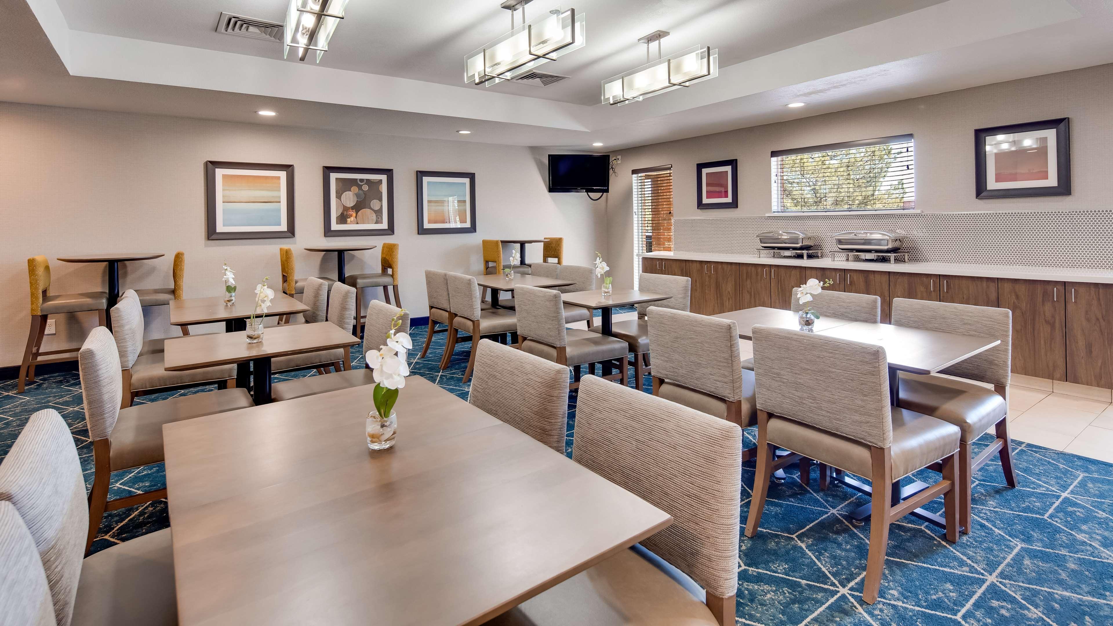 Best Western Plus Gateway Inn & Suites - Aurora Esterno foto