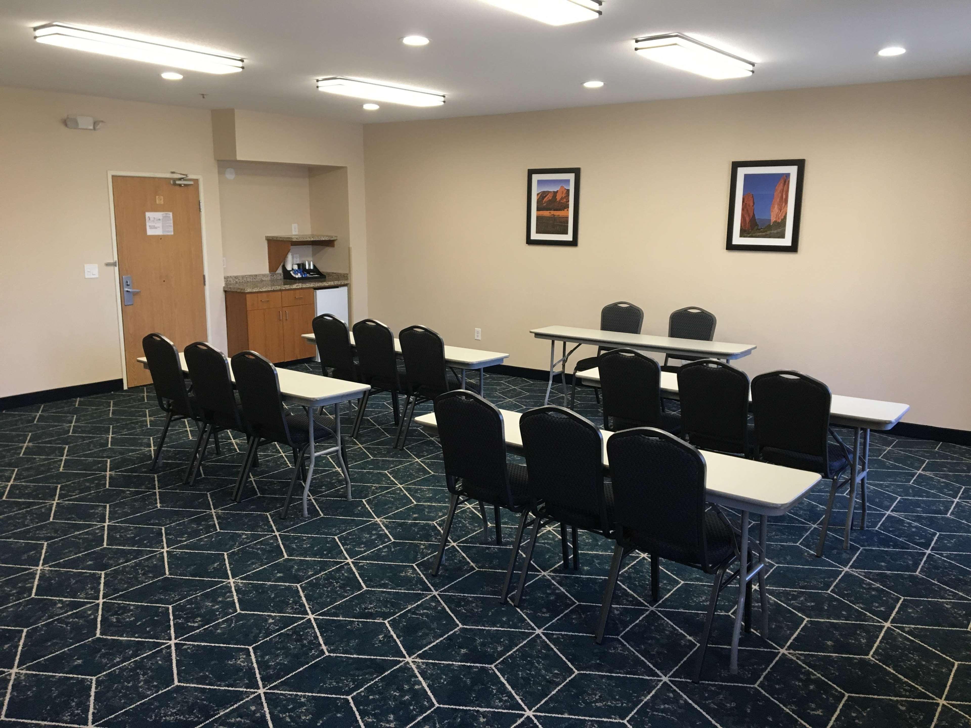 Best Western Plus Gateway Inn & Suites - Aurora Esterno foto