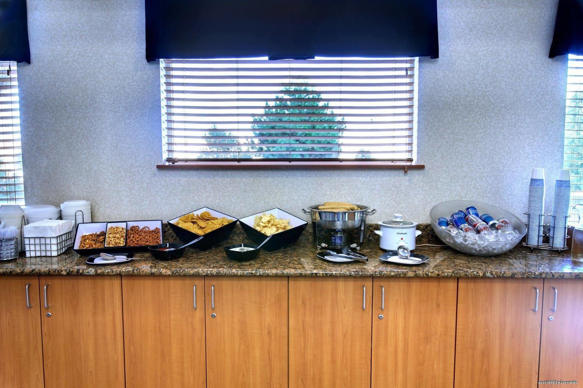 Best Western Plus Gateway Inn & Suites - Aurora Esterno foto